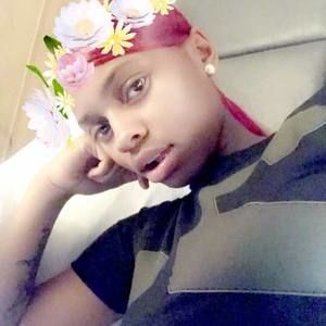 Meet your Posher, Adriana